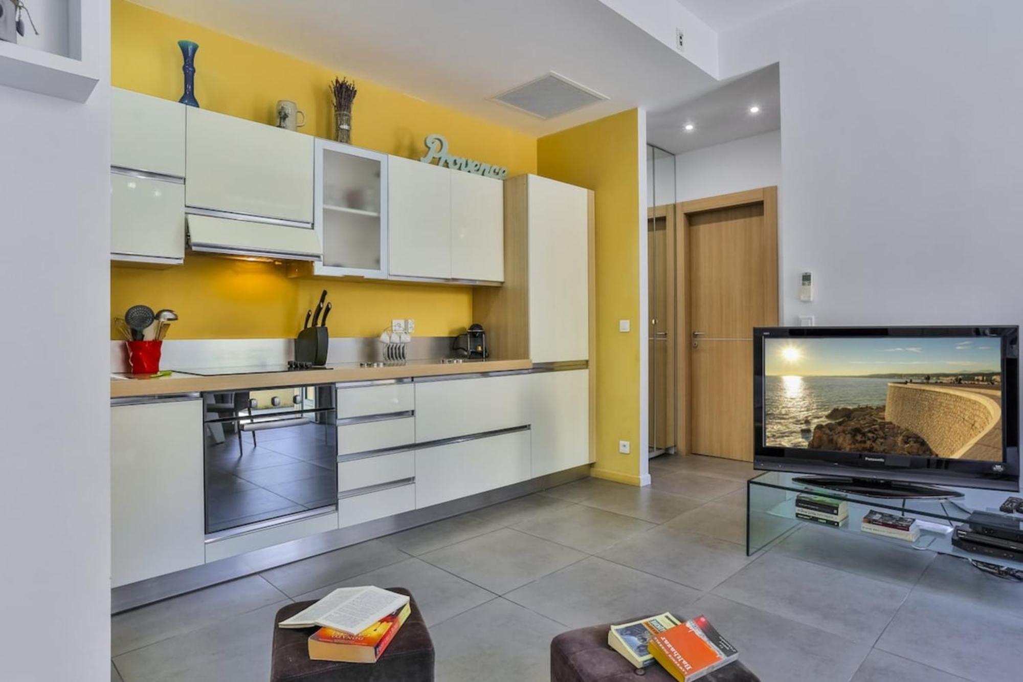 France 82 D - 2 Rooms - Terrace - 1 Min To The Sea Νίκαια Εξωτερικό φωτογραφία